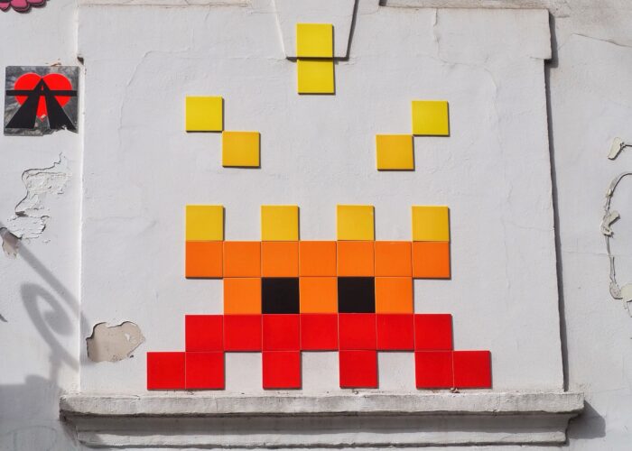 Balade Street-art & Space Invaders sur la Butte aux Cailles - Un Space Invader à scanner avec FlashInvaders